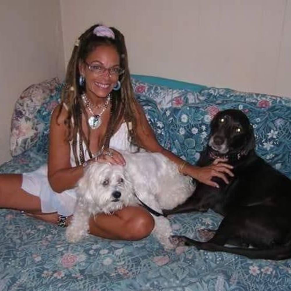 Meet your Posher, Nirava